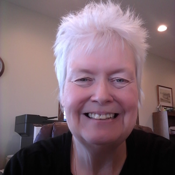 Meet your Posher, Joan - Picture 1 of 1